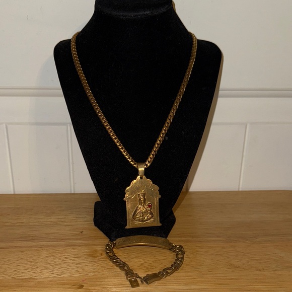 Other - Gold Pendant Necklace and Bracelet Set